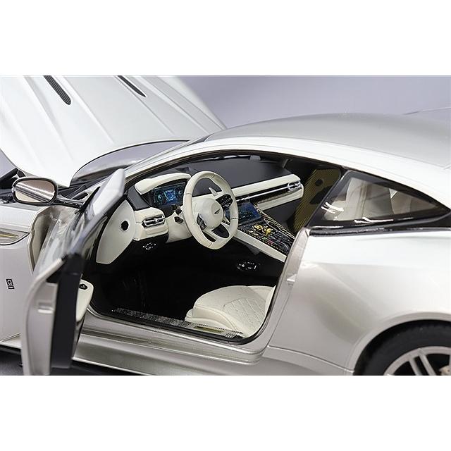 XiaoGuang MODEL 1/18 アストンマーティン DB12 2024 シルバー