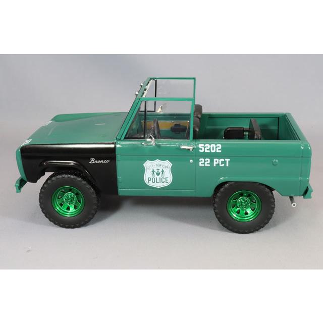 グリーンライト 1/24 1967 フォード ブロンコ ニューヨーク市警察