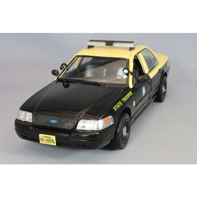 絶版】オートアート 1/18 クラウンビクトリア LAPD ロサンゼルス市警