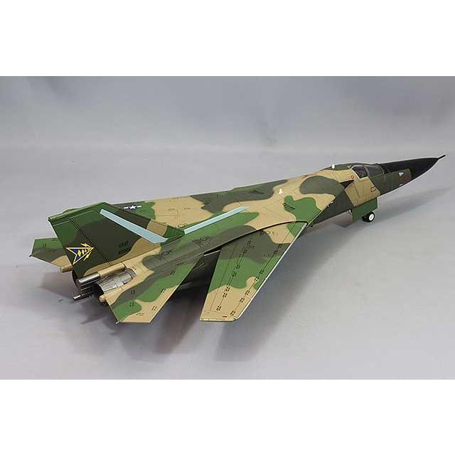 ホビーマスター 1/72 F-111A アードバーク 