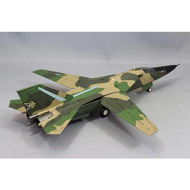 ホビーマスター 1/72 F-111A アードバーク 