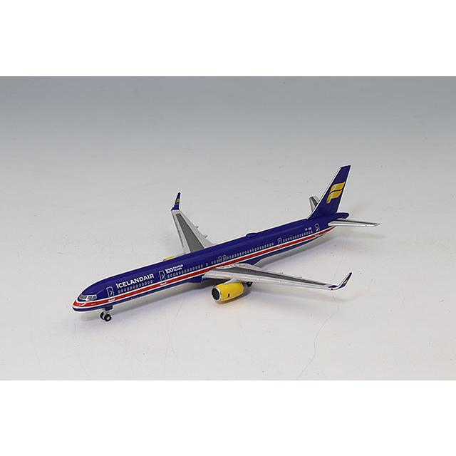 ヘルパ 1/500 757-300 アイスランド航空 “100 Years Icelandic