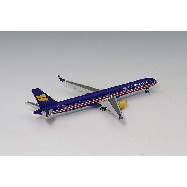 ヘルパ 1/500 757-300 アイスランド航空 “100 Years Icelandic