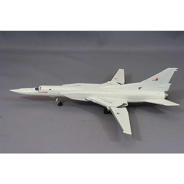 飛行機/完成品 ヘルパウィングス 1/200 ツポレフ TU-22M3M 