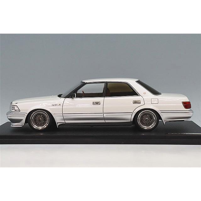 イグニッションモデル 1/18 トヨタ クラウン ロイヤルサルーンG (130