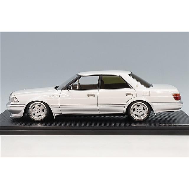 イグニッションモデル 1/18 トヨタ クラウン ロイヤル サルーン G (130