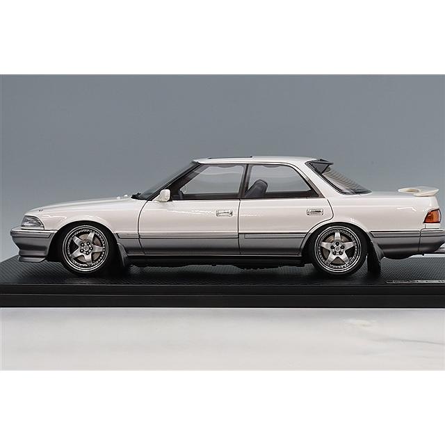 イグニッションモデル 1/18 トヨタ マークII 2.5 GT ツインターボ (GX81) パールホワイト/シルバー/シュテルン シュミーデタイプ17インチ(ポリッシュ/シルバー) |  | 01