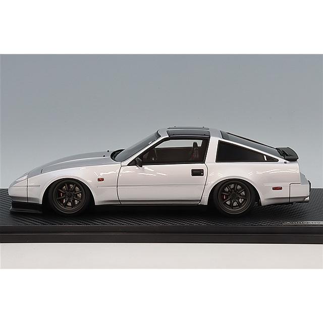 海外並行品 イグニッションモデル 1/18 日産 フェアレディZ 2シーター 300ZR (Z31) シルバー/RSワタナベ エイトスポーク16インチ(ガンメタリック) |  | 01