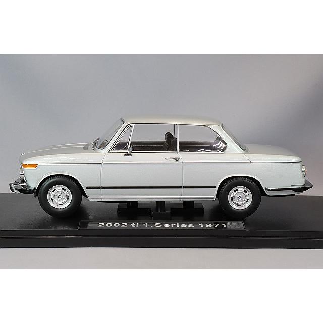 ミニカー 1/18 BMW2002 s-l1200.jpg