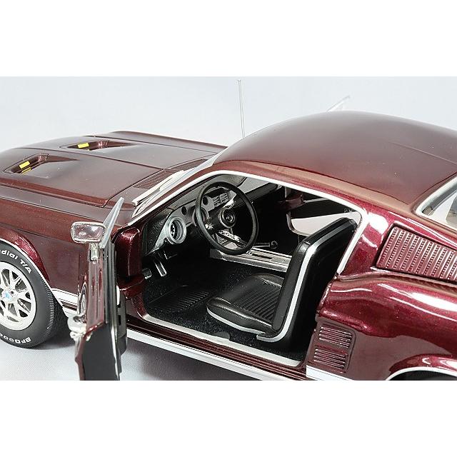 アメリカンマッスル 1/18 1967 フォード マスタング 2+2 GT