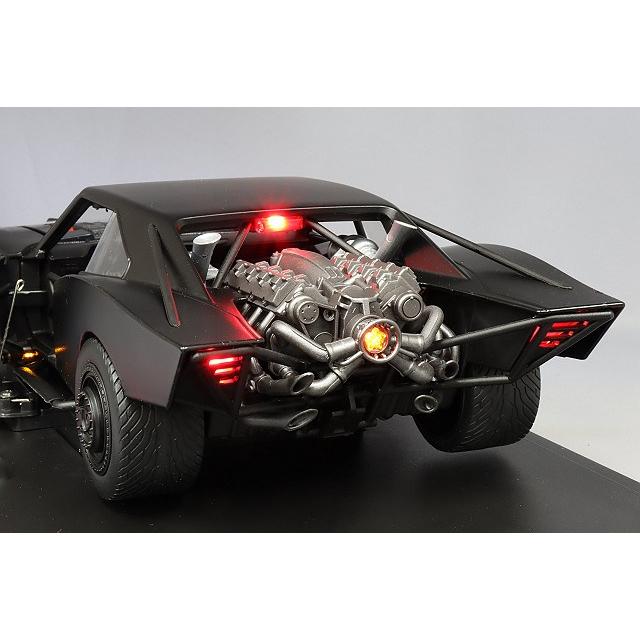 JADA 1/18 バットモービル バットマンフィギュア付 