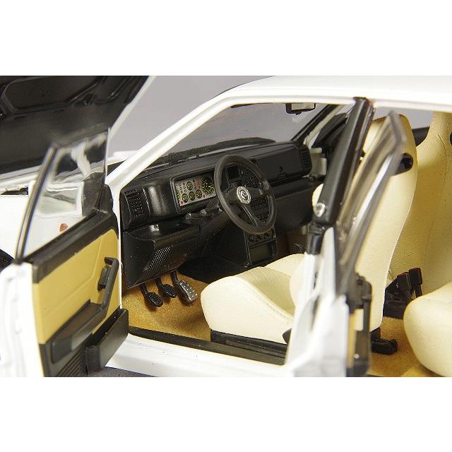 ミニカー/完成品 京商 1/18 ランチア デルタ インテグラーレ ミニカー/完成品 京商 1/18 ランチア デルタ インテグラーレ