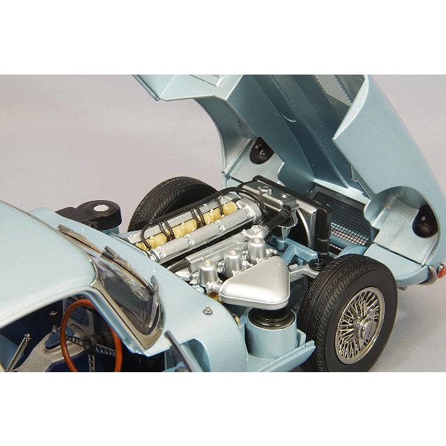 京商 1/18 ジャガー E タイプ クーペ / ダーク ブルー Jaguar Amazon.co.jp: 1/18 ジャガー E タイプ クーペ/ダーク ブルー