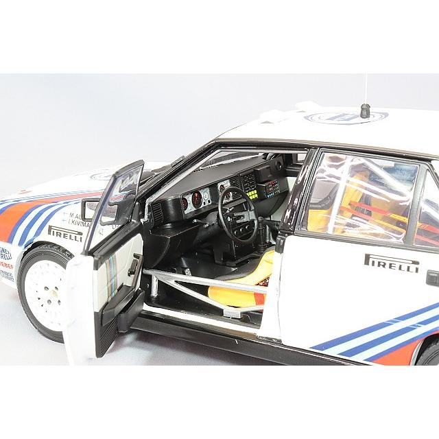 京商 1/18 ランチア デルタ HF 4WD 