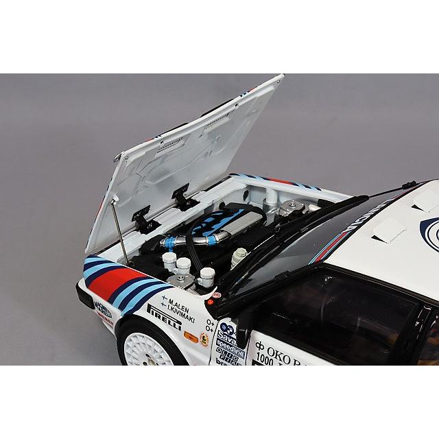 京商 1/18 ランチア デルタ HF 4WD 