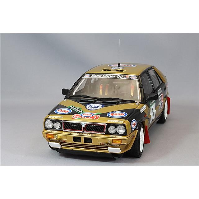 京商 1/18 ランチア デルタ HF 4WD 1987 ピアンカヴァッロ ラリー