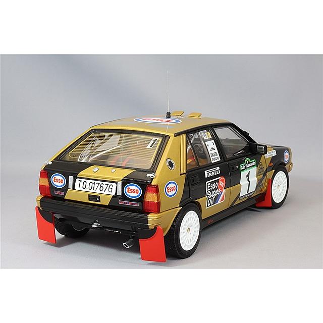 京商 1/18 ランチア デルタ HF 4WD 1987 ピアンカヴァッロ ラリー