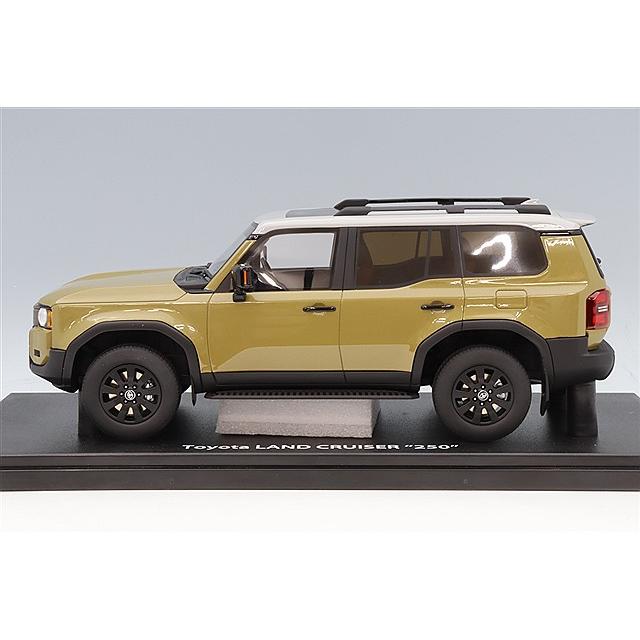 京商 samurai 1/18 トヨタ ランドクルーザー 250 ベージュ : キッド