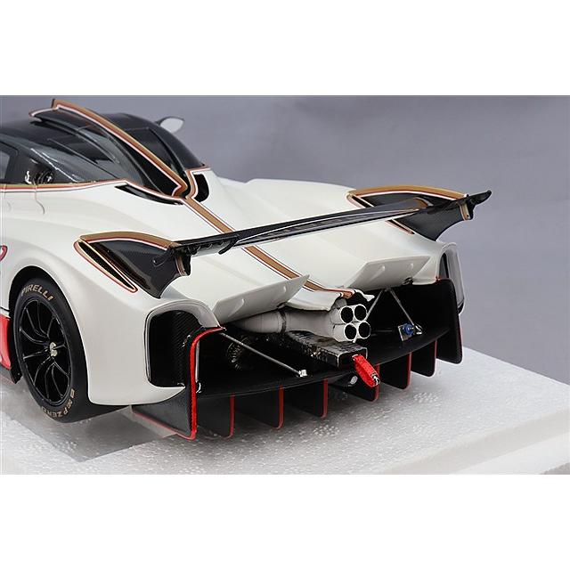 LCDモデル 1/18 パガーニ ウアイラ パールホワイト : キッドボックス