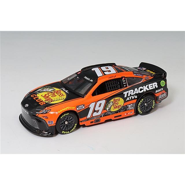 ライオネルレーシング 1/64 トヨタ カムリ XSE BASS PRO SHOPS MEMORY