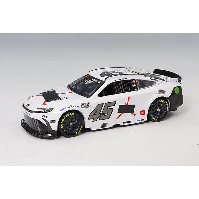 ライオネルレーシング 1/64 トヨタ カムリ XSE 