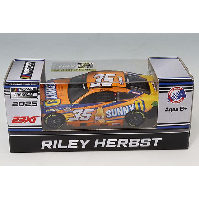 ライオネルレーシング 1/64 トヨタ カムリ XSE 