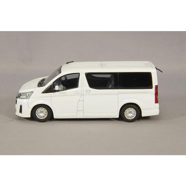 Model1 モデルワン 1 64 トヨタ ハイエース 300 海外仕様 ホワイト M1 C キッドボックス Yahoo 店 通販 Yahoo ショッピング