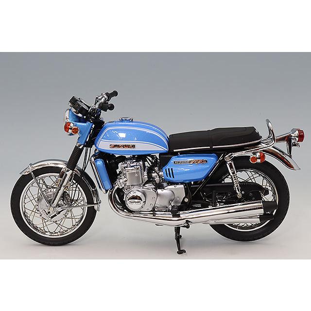 ミニチャンプス 1/12 スズキ GT 750 1972 ブルーメタリック : キッド
