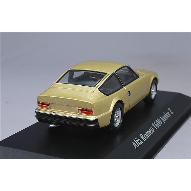 マキシチャンプス 1/43 アルファロメオ 1600 ジュニア Z (115) 1972-75