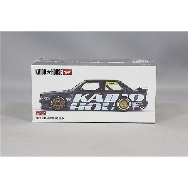 KAIDO HOUSE x TSM ミニGT 1/64 BMW M3 (E30) Kaido Works V1 (左