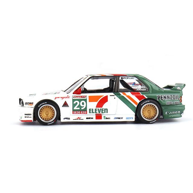 KAIDO HOUSE x TSM ミニGT 1/64 BMW M3 WORKS V1 ラリー・チェン (左