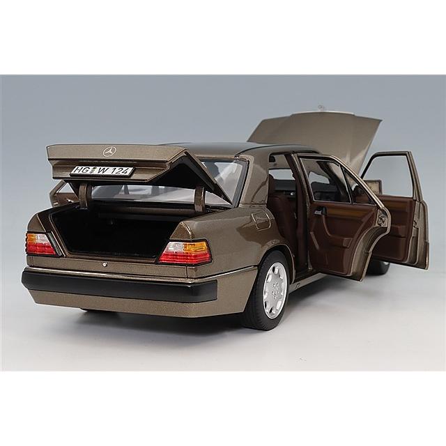 ノレブ 1/18 メルセデスベンツ 500E 1990 インパラメタリック : キッド