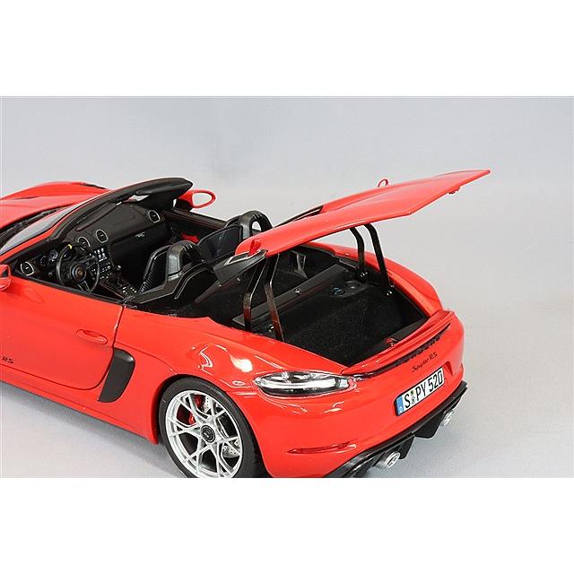 ノレブ 1/18 ポルシェ 718 スパイダー RS 2023 ガードレッド : キッド