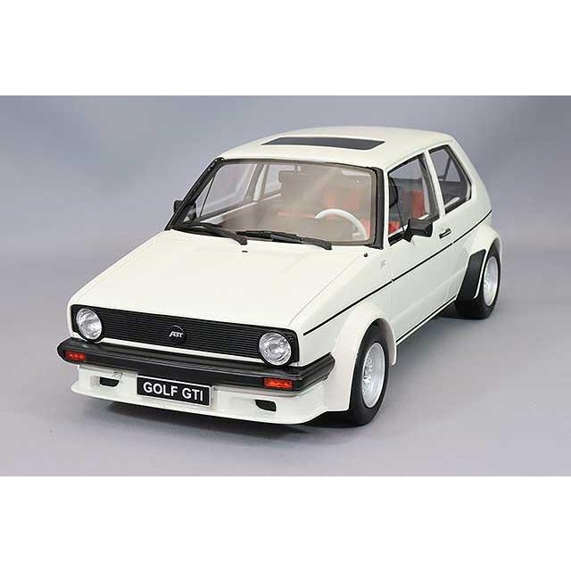 VolksWagenフォルクスワーゲン Golfゴルフ カスタム 1/18 絶版 VolksWagenフォルクスワーゲン Golfゴルフ カスタム 1/18 絶版