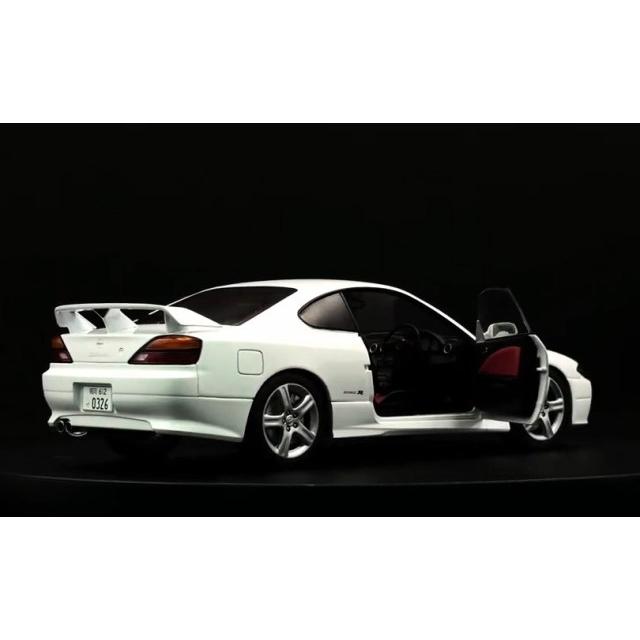 ソリド 1/18 日産 シルビア S15 スペックR エアロ 1999 ホワイト