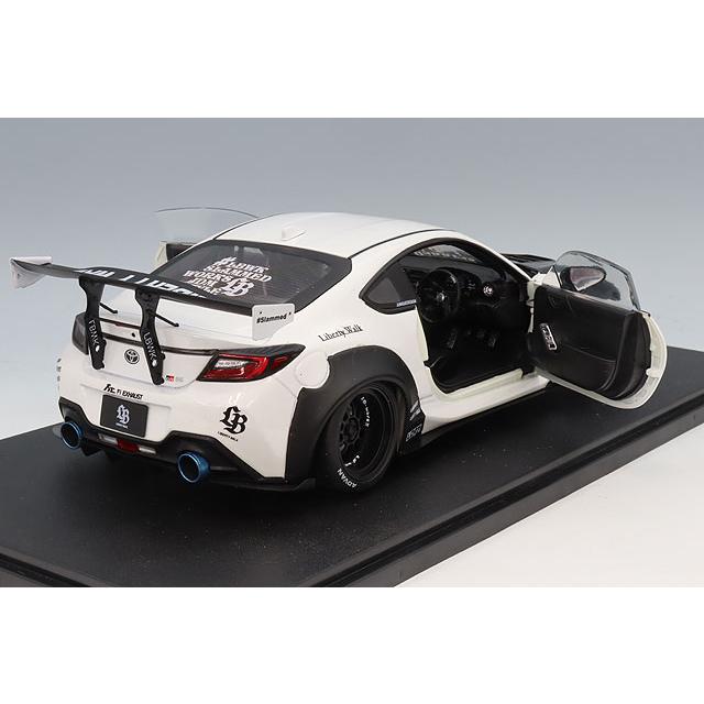 ソリド 1/18 トヨタ GR86 LBWK ボディキット 2024 ホワイト : キッド