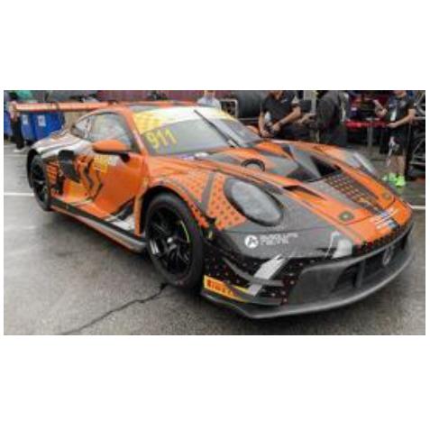 スパーク 1/64 ポルシェ 911 GT3 R (992) アブソリュートレーシング