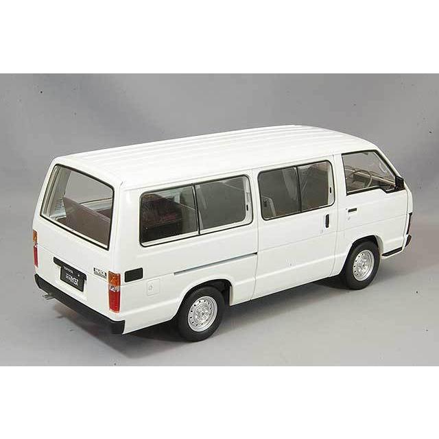 Sonido1/18 3代目トヨタハイエース丸目☆カスタム ミニカー 1/18