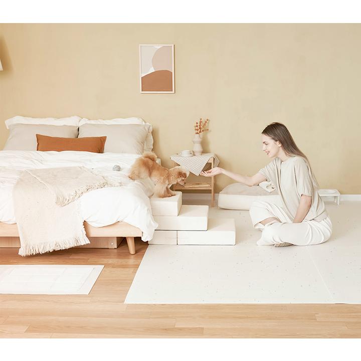 プレイマット ペットマット 500x110cm 転倒 ペット 防水 マット 滑り止めマット 犬 猫 ペット用マット 床暖房対応 ドッグマット 滑らない フロアマット Famiya ペットマット 500x110cm 転倒 ペット 防水 マット 滑り止めマット 犬 猫 ペット用マット 床暖房対応 ドッグマット 滑らない フロアマット Famiya