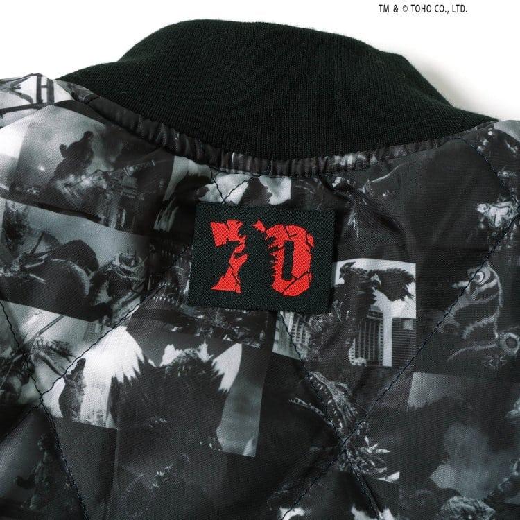 BREEZE（ブリーズ） ゴジラ 大人サイズ 蓄光刺繍 リバーシブル