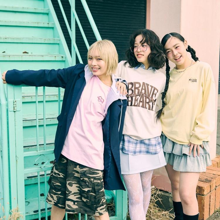 LOVETOXIC 長袖Tシャツ ビックロゴ 刺繍 ラブトキシック ロゴ 女の子