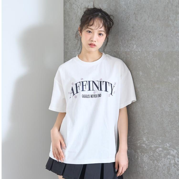 LOVETOXIC カレッジフラワー半袖Tシャツ ラブトキシック 綿100% 140