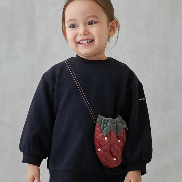 petit main 30％OFFセール裏起毛 いちごポシェットトレーナー