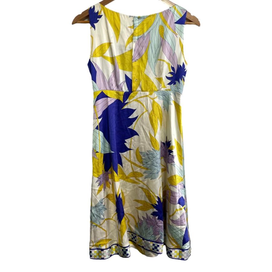 36 ファッション EMILIO PUCCI マルチカラー ノースリーブワンピース