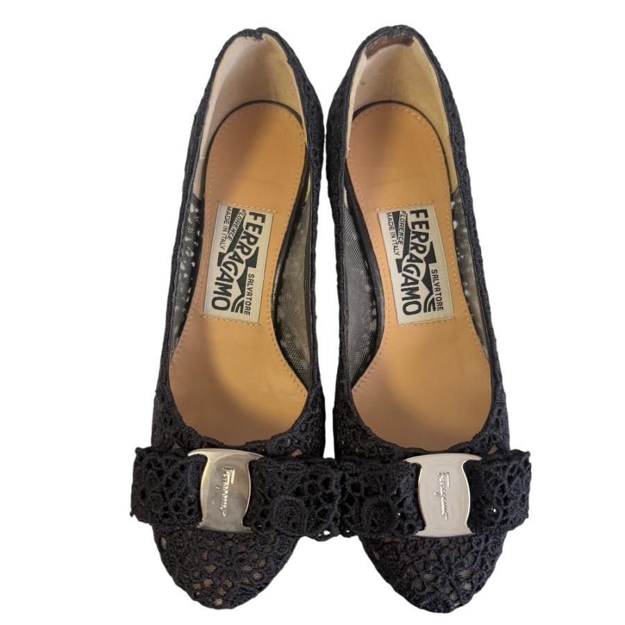 美品 Salvatore Ferragamo サルヴァトーレフェラガモ ヴァラリボン 
