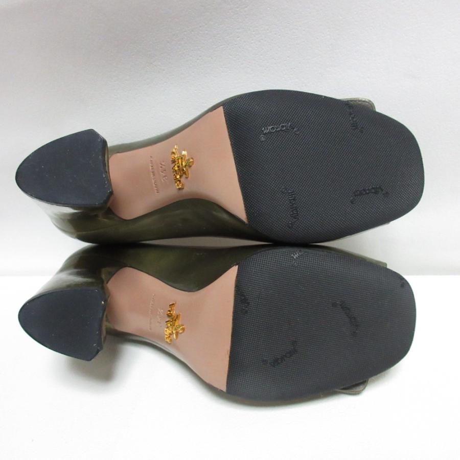 PRADA（プラダ） 美品 パテント レザー ボタンデザイン チャンキー