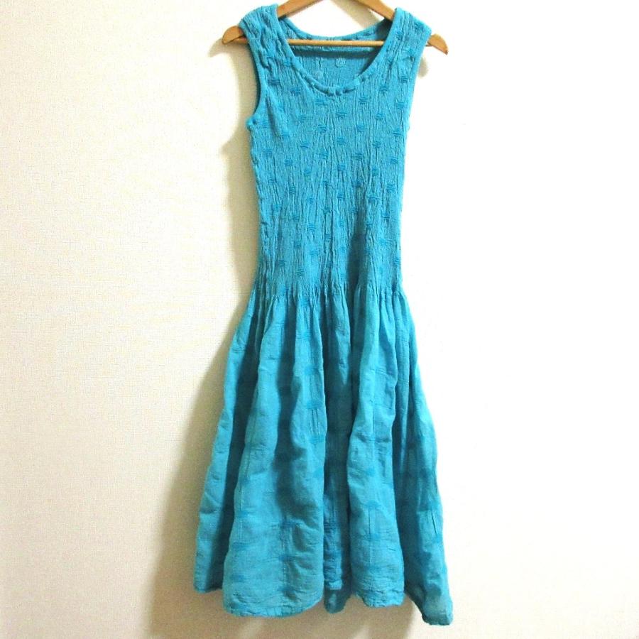 me ISSEY MIYAKE 美品 ミーイッセイミヤケ クレープ ドット柄  