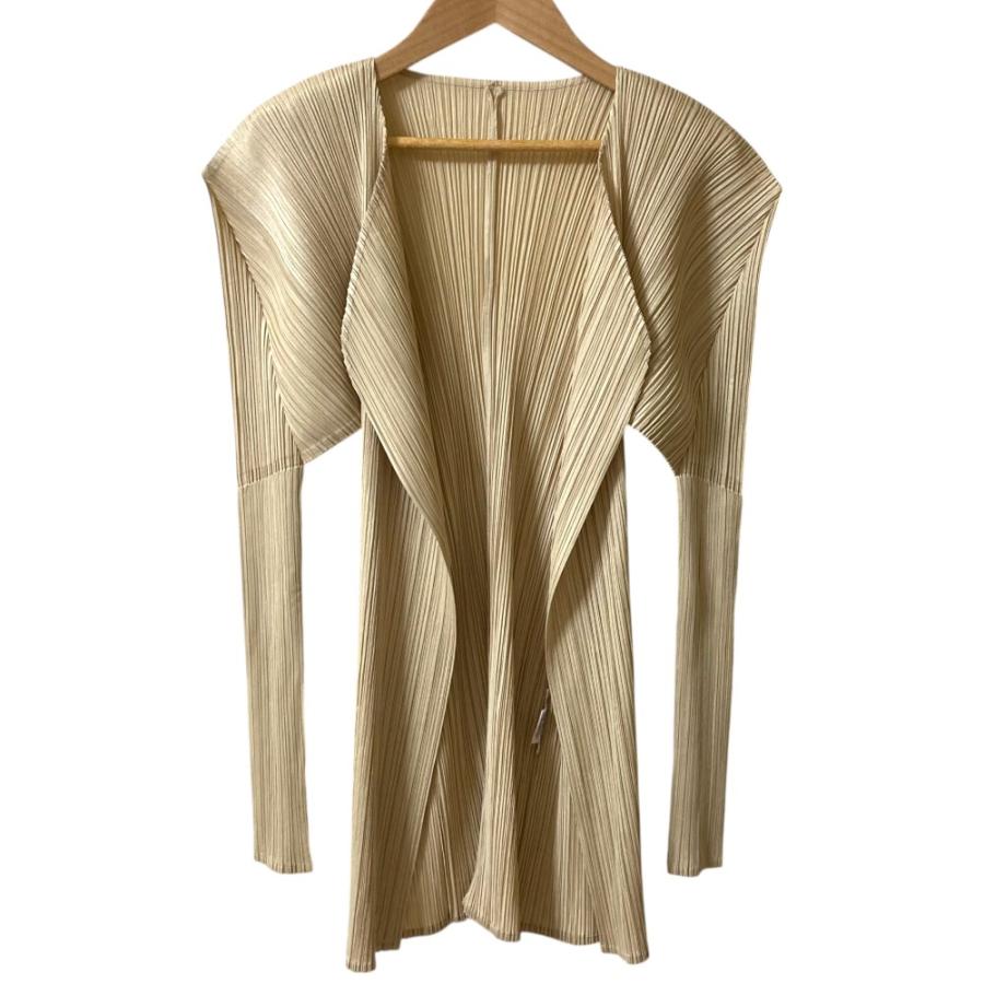 ほぼ未使用日本製イッセイミヤケプリーツプリーズカーディガン　サイズ　3 イッセイミヤケ プリーツプリーズ カーディガン サイズ3 【公式通販】