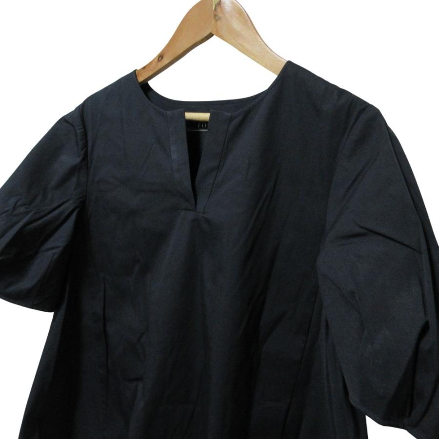 美品 クリーニング済 22年商品 FOXEY フォクシー ブルーナトップ 半袖 キーネック ブラウス 42772 40 ミッドナイトブルー レディース 古着 中古 USED FOXEY（フォクシー） 美品 クリーニング済 22年商品 ブルーナトップ