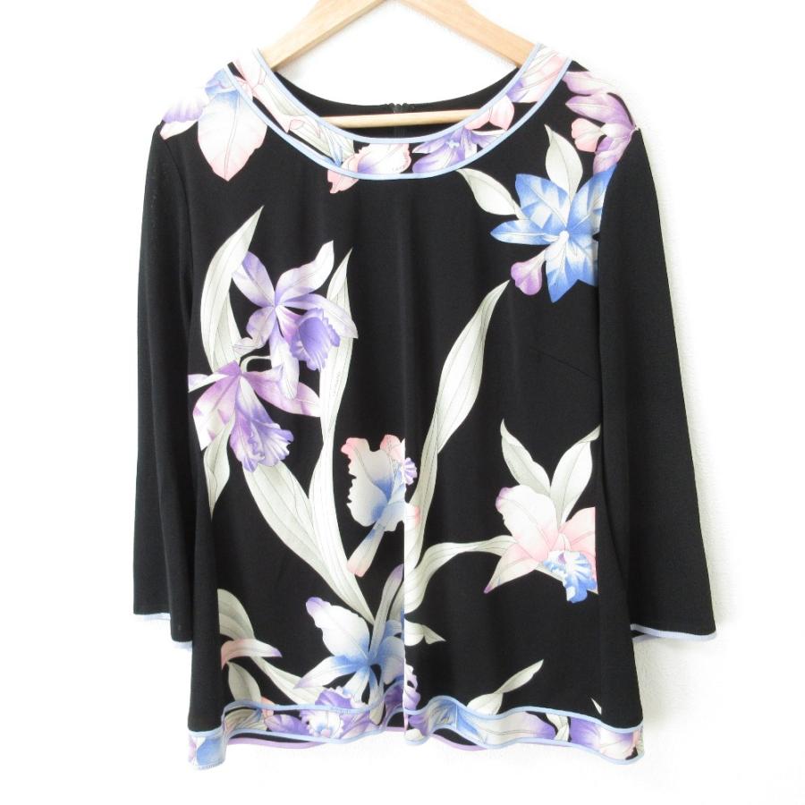 近年美品　LEONARD レオナール　カンカン　ストレッチ　トップス　カットソー LEONARD 美品 レオナール カンカンストレッチ フラワープリント